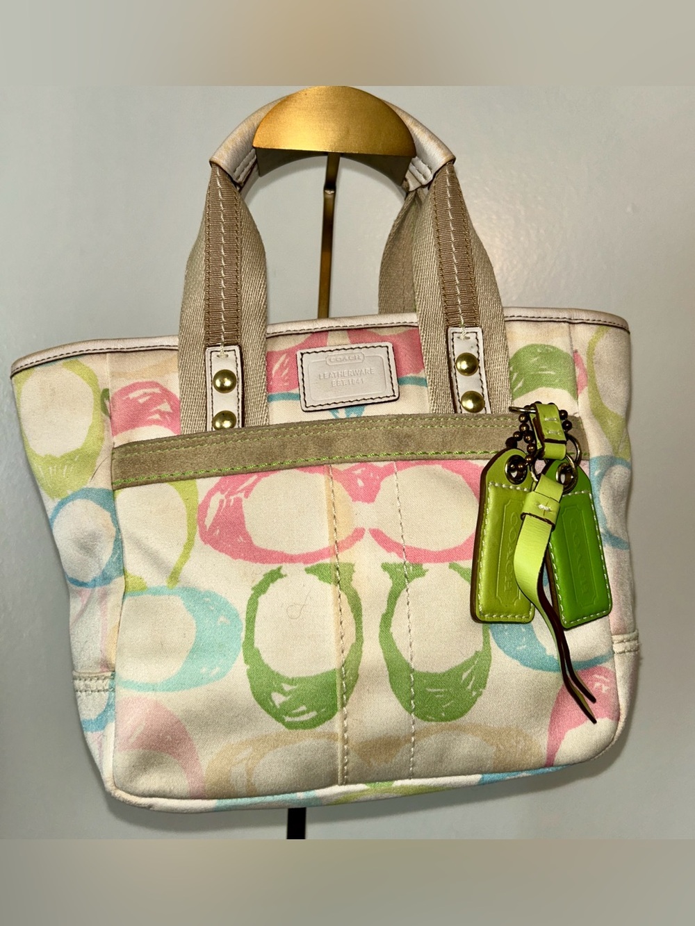 Coach Hampton
Signature Pastel Scribble Small Tote Bag . Y2K Collectable